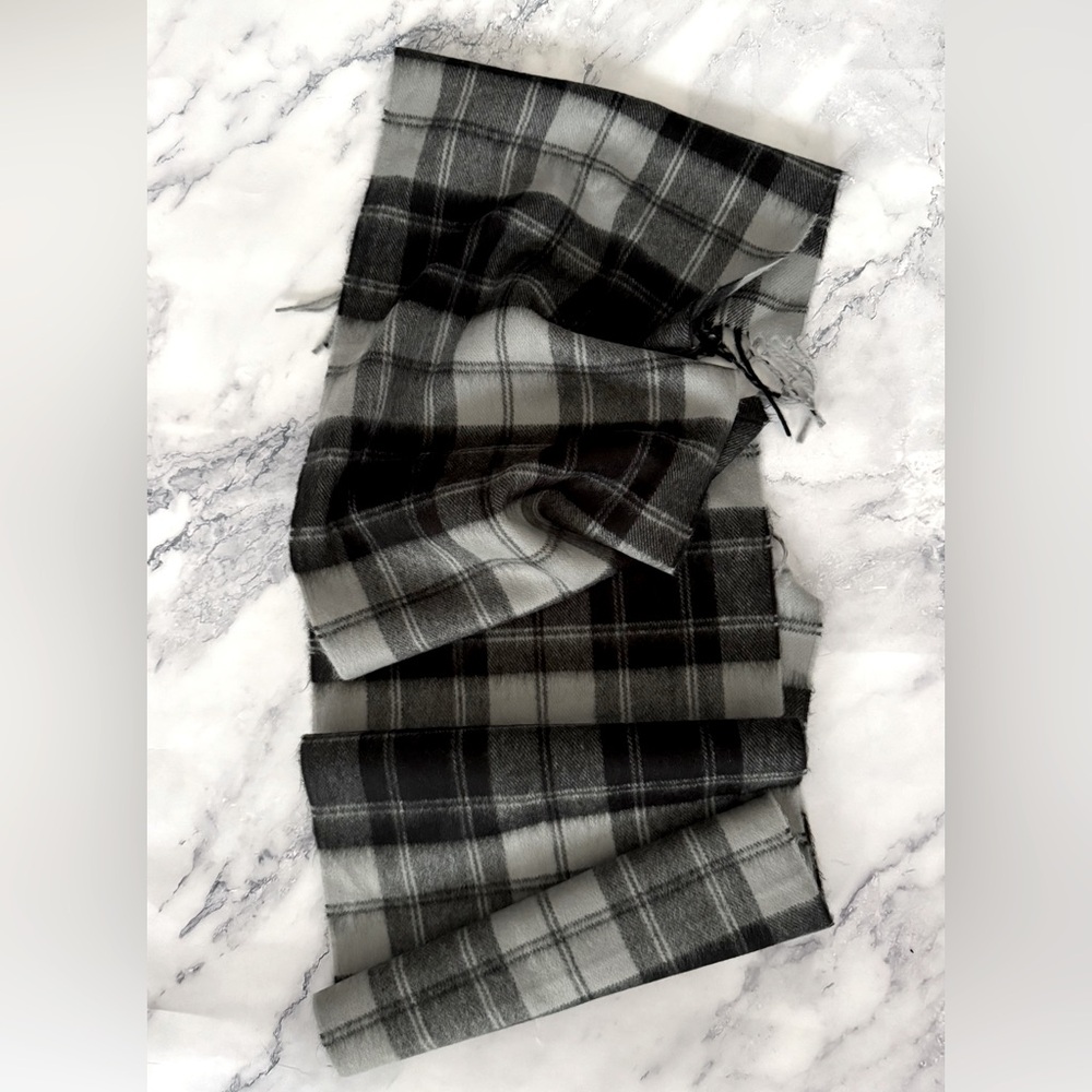 Plaid cashmere scarf